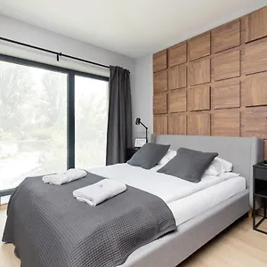 Modern Srodmiescie By Renters Краков
